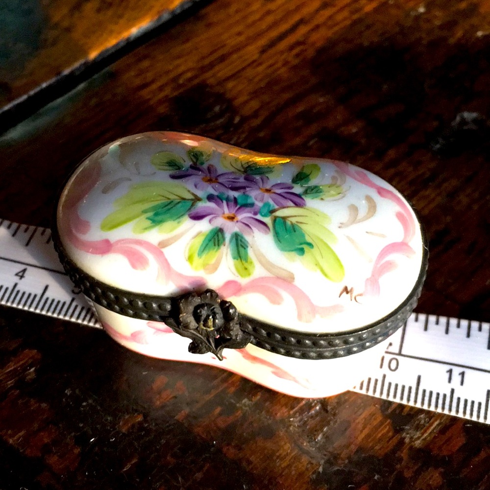 Limoges hinged hand painted curved box